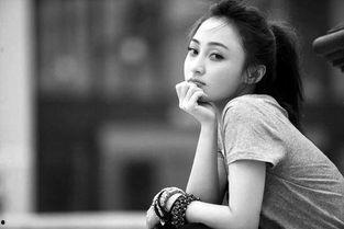 明星姚笛恋情,新恋情甜蜜升级，网友热议新伴侣身份