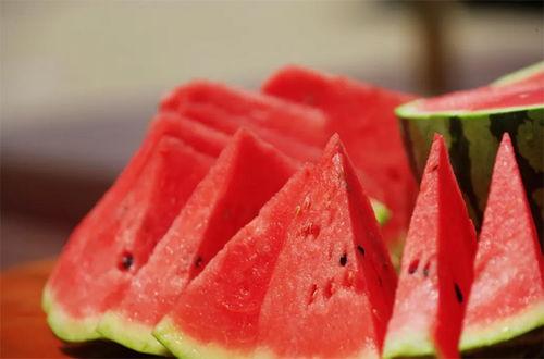 吃国王的瓜,揭秘吃国王瓜的传奇故事