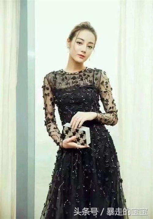 明星喜欢黑色还是白色,明星偏爱之谜